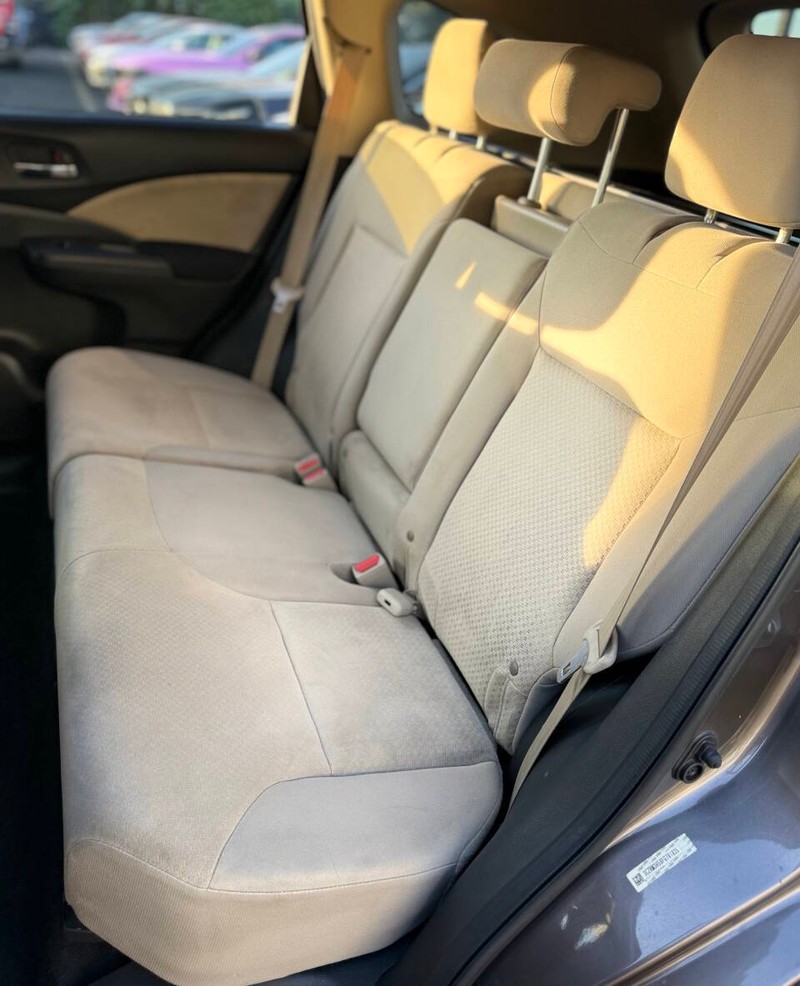 Honda CR-V Vehicle Full-screen Gallery Image 17