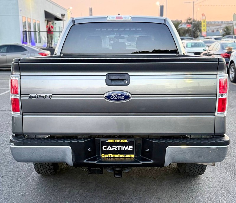 Ford F-150 Vehicle Full-screen Gallery Image 05