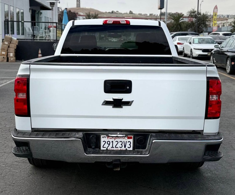 Chevrolet Silverado 1500 Vehicle Full-screen Gallery Image 05