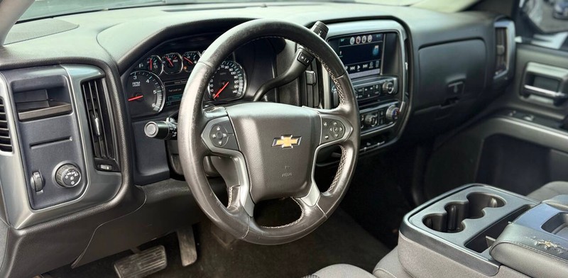 Chevrolet Silverado 1500 Vehicle Full-screen Gallery Image 09