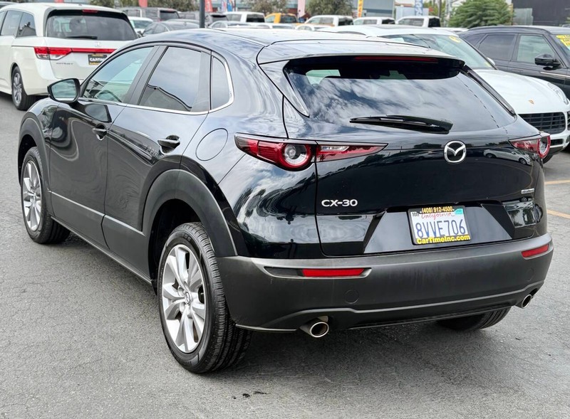 Mazda CX-30 Vehicle Full-screen Gallery Image 07