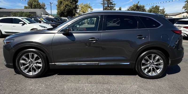 Mazda CX-9 Vehicle Full-screen Gallery Image 07