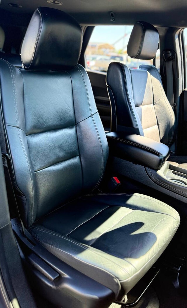 Dodge Durango Vehicle Full-screen Gallery Image 13