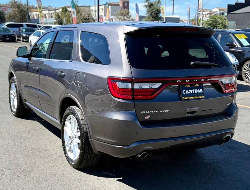 Dodge Durango Vehicle Full-screen Gallery Image 06