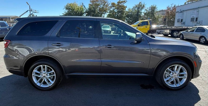 Dodge Durango Vehicle Full-screen Gallery Image 07