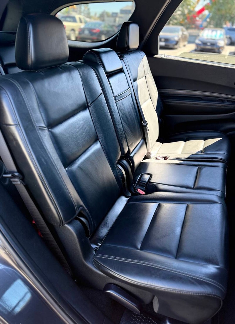Dodge Durango Vehicle Full-screen Gallery Image 14