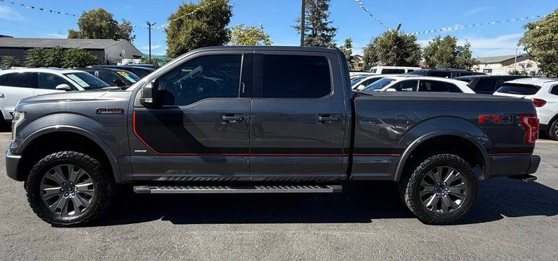Ford F-150 Vehicle Full-screen Gallery Image 07