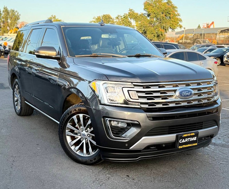 Ford Expedition Vehicle Full-screen Gallery Image 03