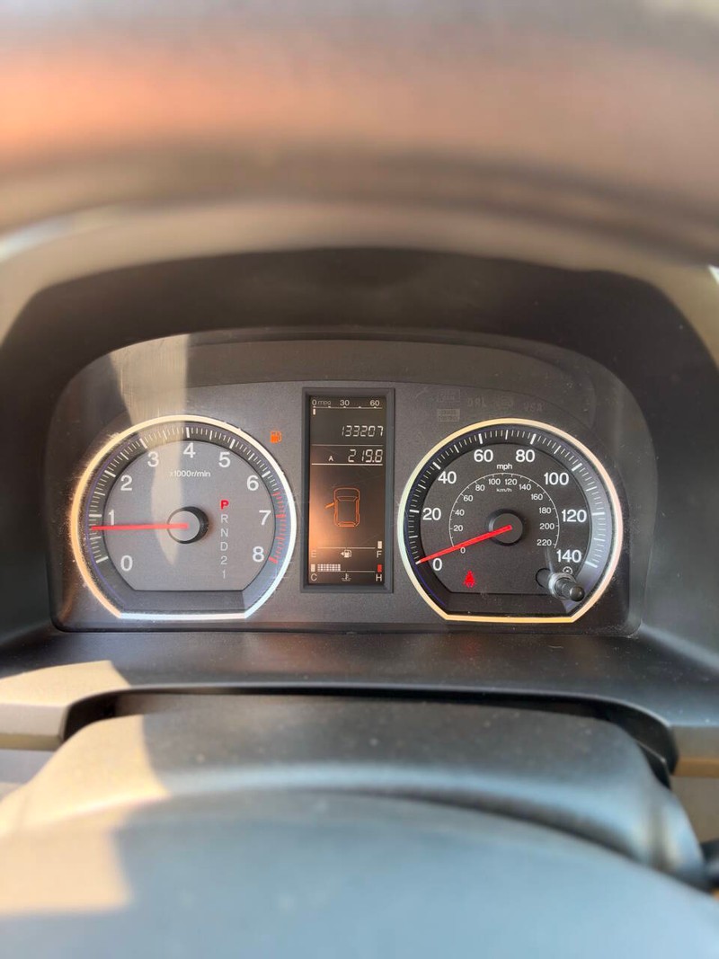 Honda CR-V Vehicle Full-screen Gallery Image 13