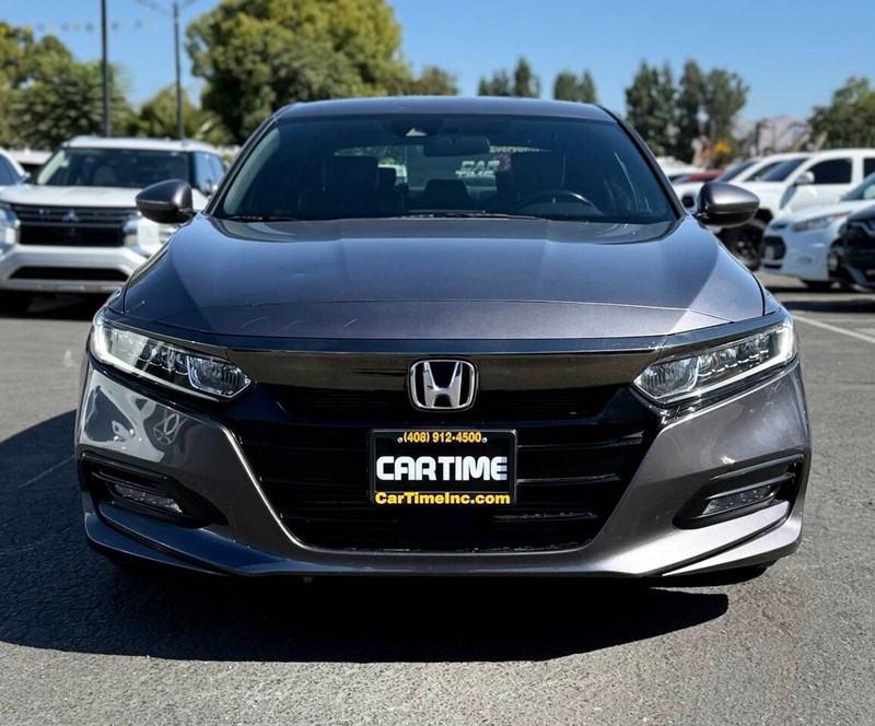 Honda Accord Sedan Vehicle Full-screen Gallery Image 03