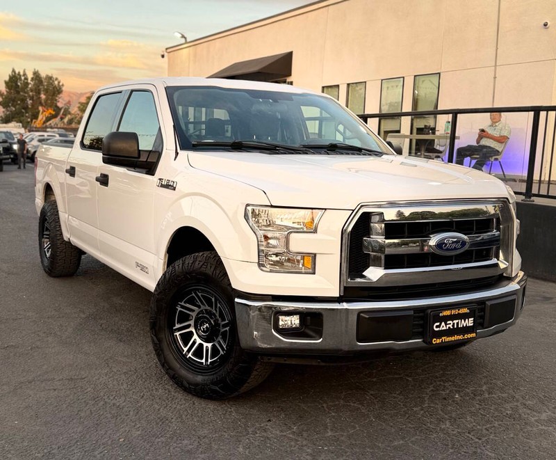 Ford F-150 Vehicle Full-screen Gallery Image 03