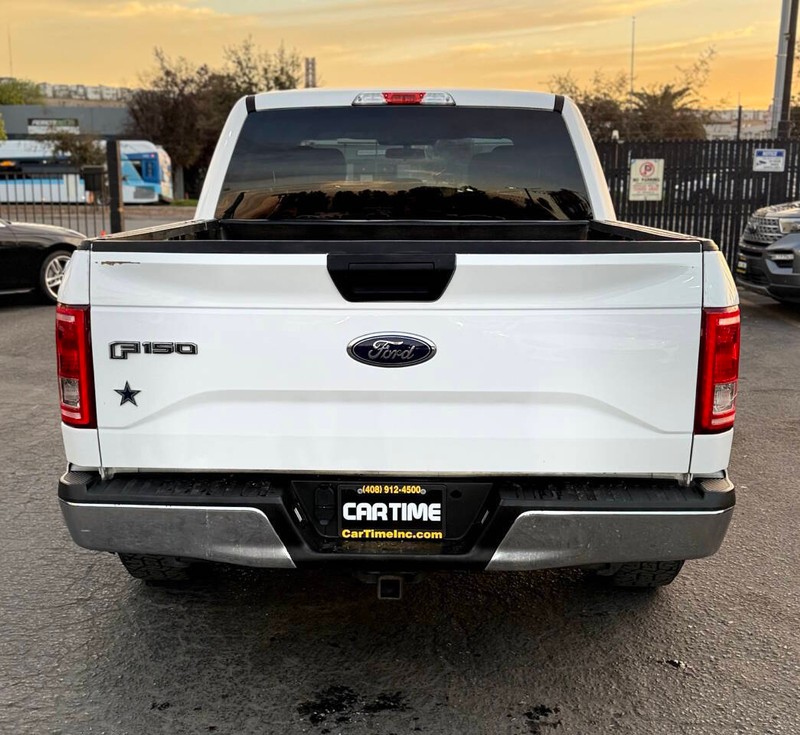 Ford F-150 Vehicle Full-screen Gallery Image 05