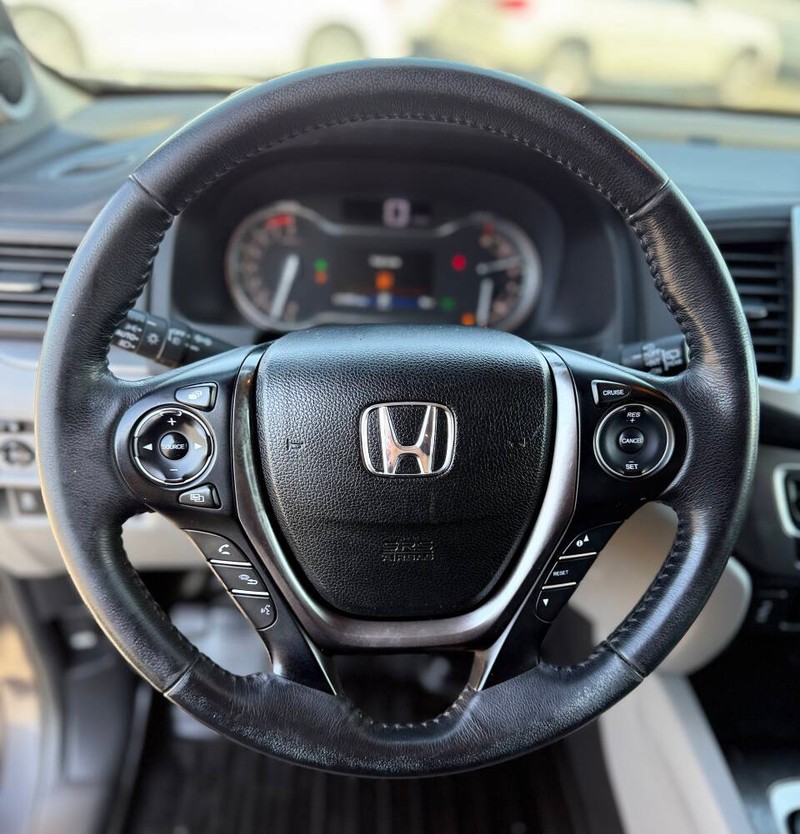 Honda Pilot Vehicle Full-screen Gallery Image 08