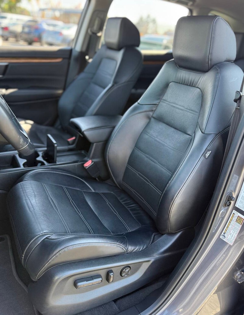 Honda CR-V Vehicle Full-screen Gallery Image 12