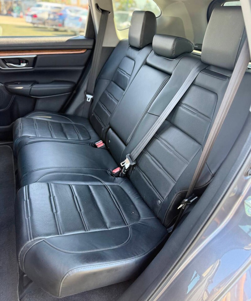 Honda CR-V Vehicle Full-screen Gallery Image 15