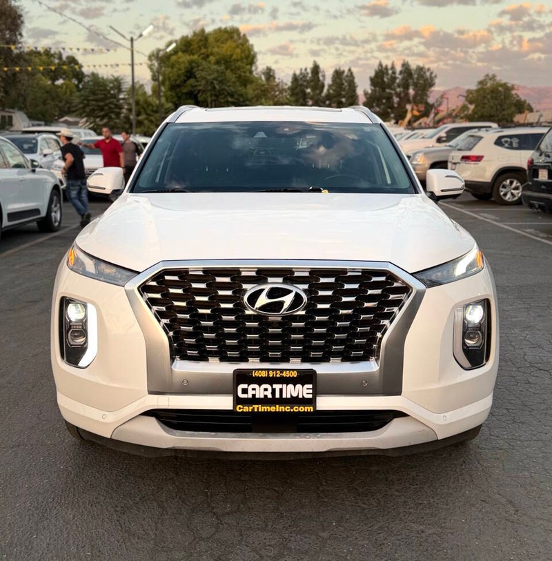 Hyundai Palisade Vehicle Full-screen Gallery Image 02