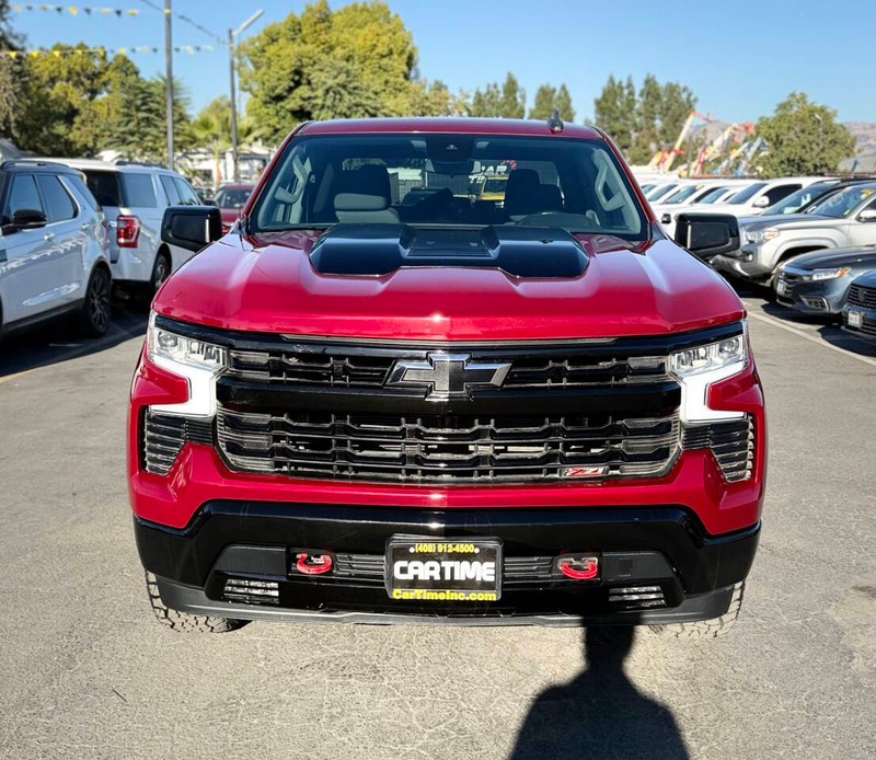 Chevrolet Silverado 1500 Vehicle Full-screen Gallery Image 03