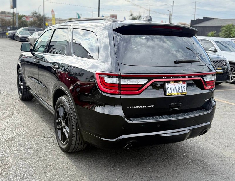Dodge Durango Vehicle Full-screen Gallery Image 06