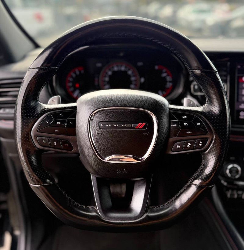 Dodge Durango Vehicle Full-screen Gallery Image 11