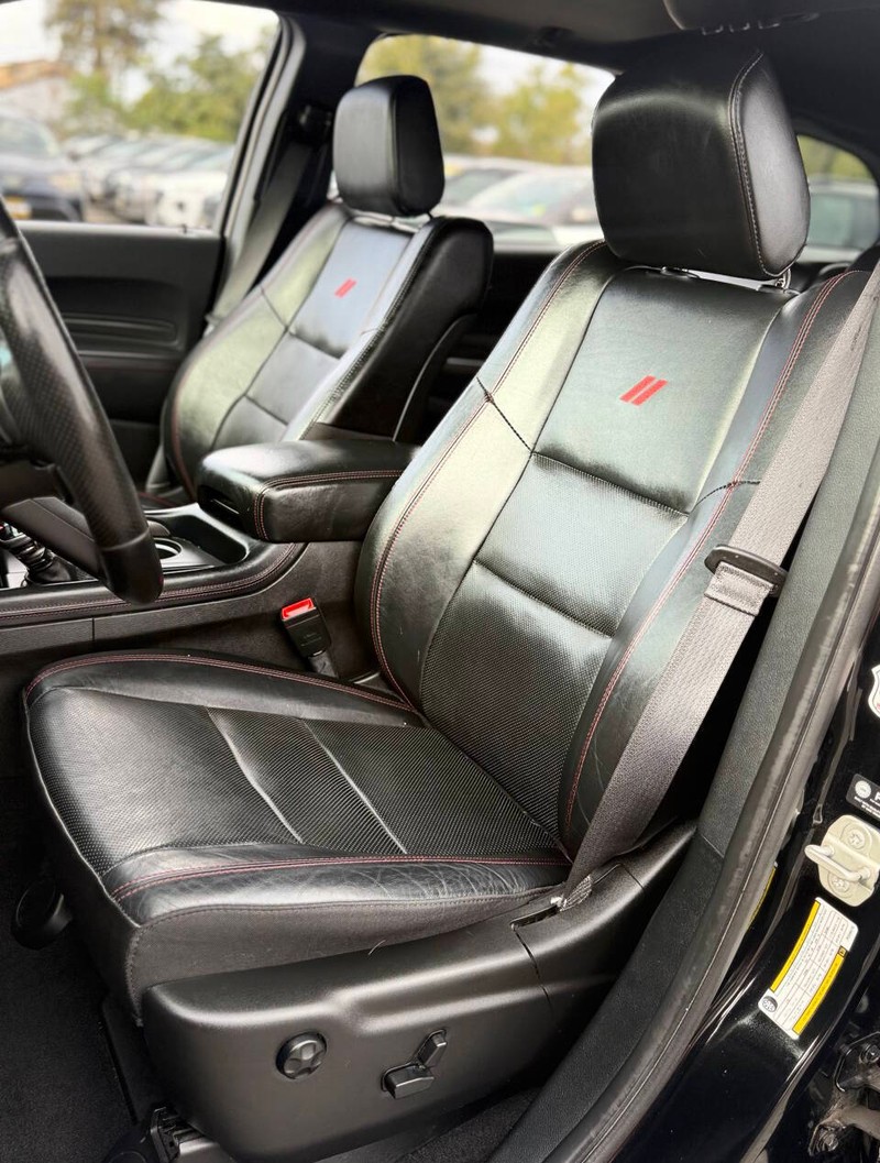Dodge Durango Vehicle Full-screen Gallery Image 13