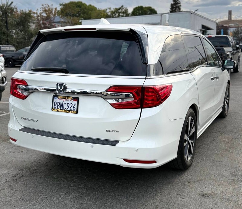 Honda Odyssey Vehicle Full-screen Gallery Image 04