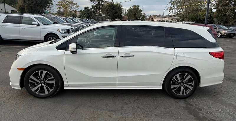 Honda Odyssey Vehicle Full-screen Gallery Image 09