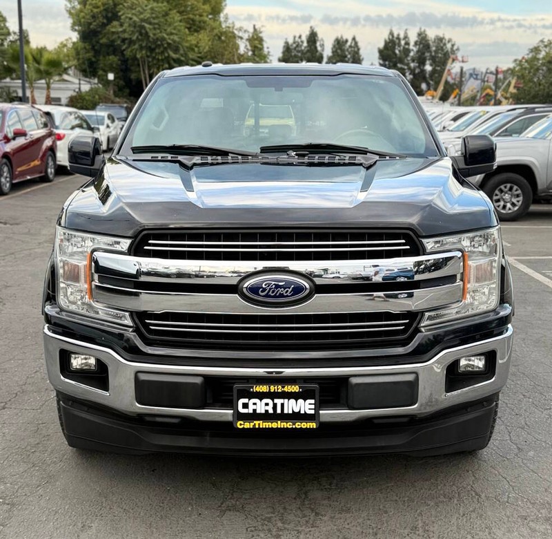 Ford F-150 Vehicle Full-screen Gallery Image 02