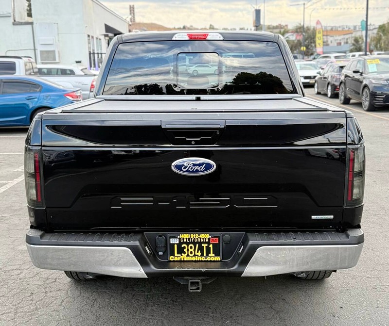 Ford F-150 Vehicle Full-screen Gallery Image 05