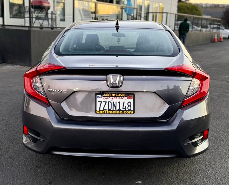 Honda Civic Sedan Vehicle Full-screen Gallery Image 05