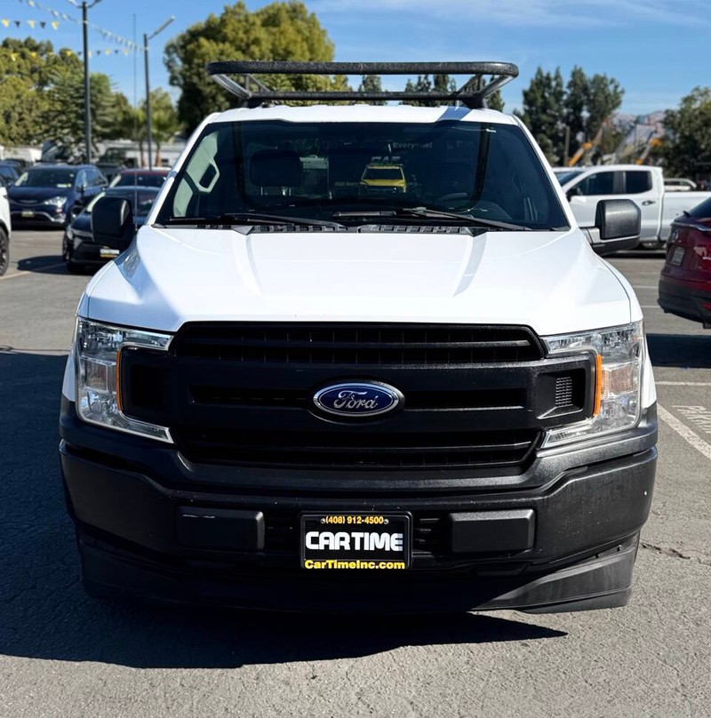 Ford F-150 Vehicle Full-screen Gallery Image 02