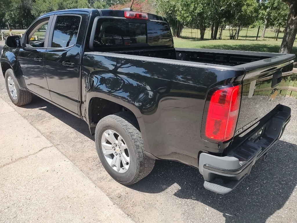 Chevrolet COLORADO Vehicle Full-screen Gallery Image 03