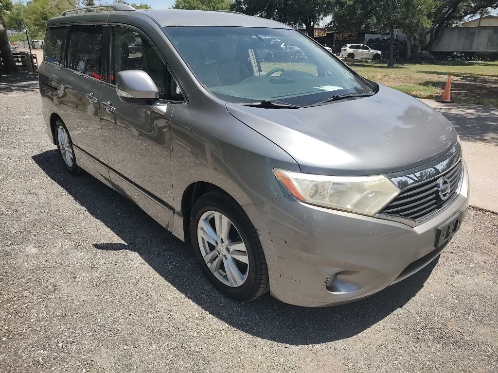 Nissan Quest Vehicle Full-screen Gallery Image 02
