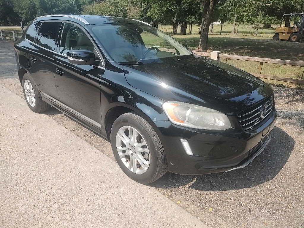 Volvo XC60 Vehicle Full-screen Gallery Image 02