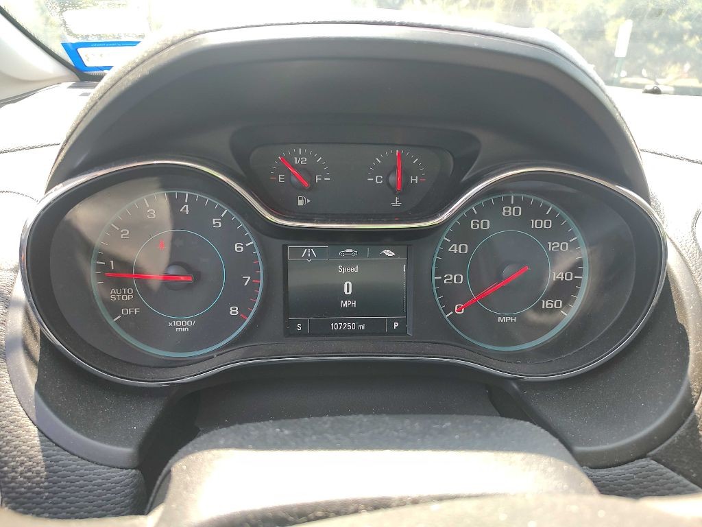 Chevrolet CRUZE Vehicle Full-screen Gallery Image 07