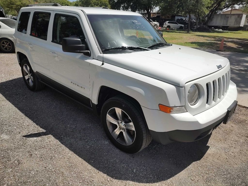Jeep Patriot Vehicle Full-screen Gallery Image 02
