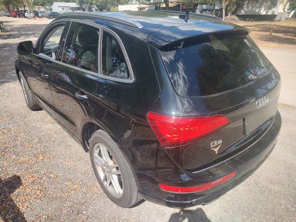 Audi Q5 Vehicle Full-screen Gallery Image 04