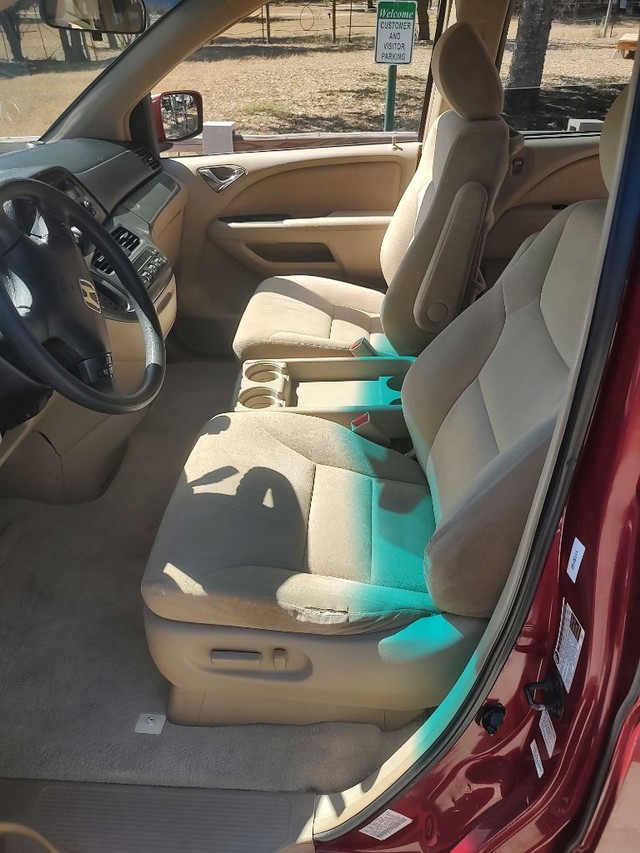 Honda Odyssey Vehicle Full-screen Gallery Image 06