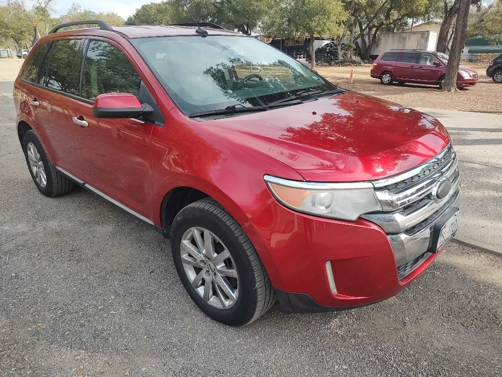 Ford Edge Vehicle Full-screen Gallery Image 02