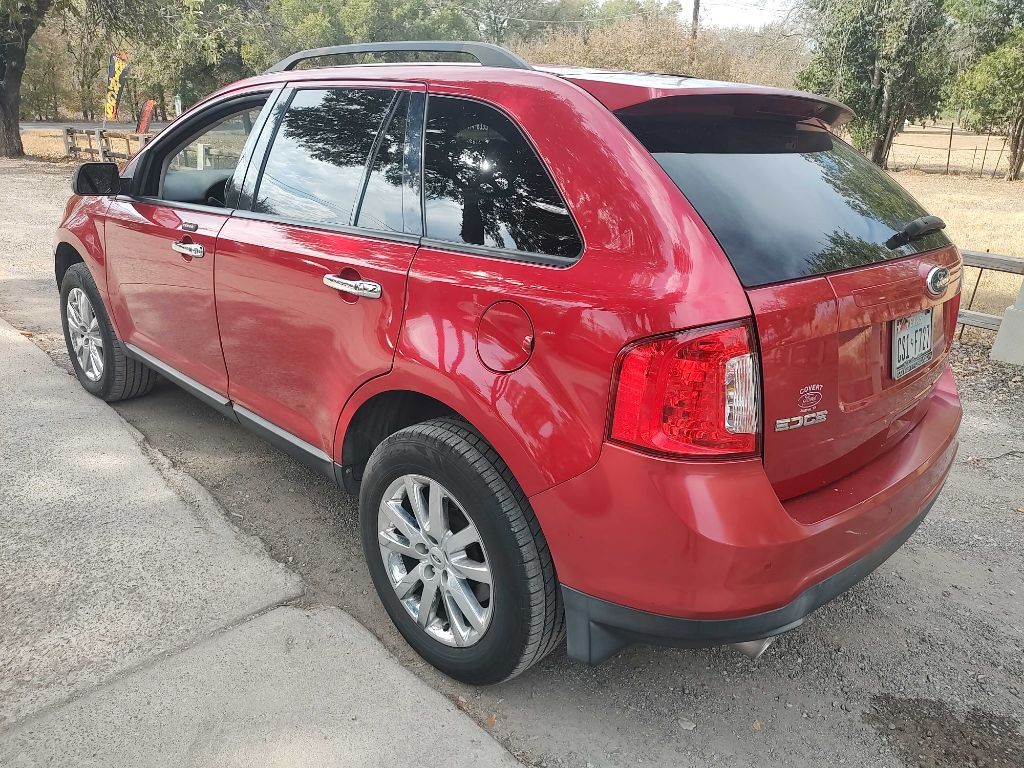 Ford Edge Vehicle Full-screen Gallery Image 03