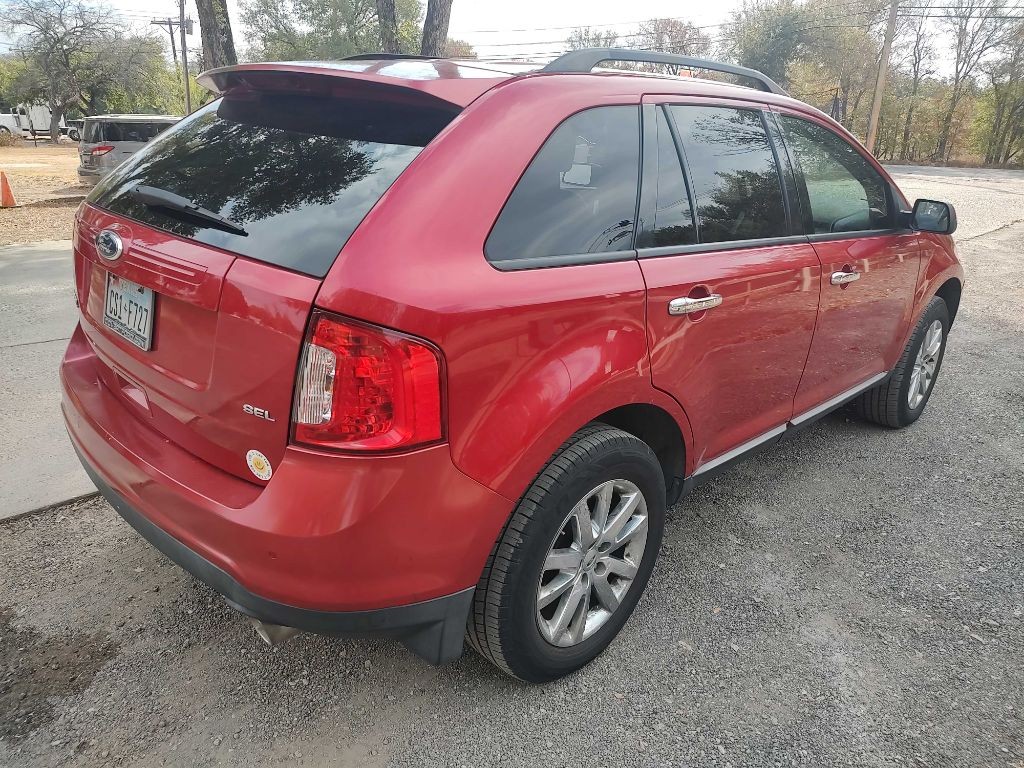 Ford Edge Vehicle Full-screen Gallery Image 04