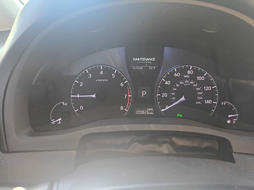 Lexus RX 350 Vehicle Full-screen Gallery Image 07