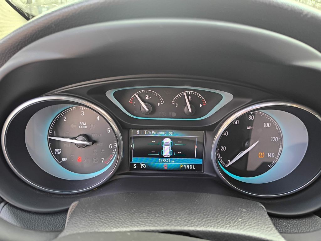 Buick Envision Vehicle Full-screen Gallery Image 08