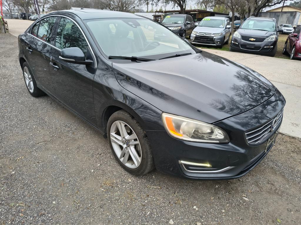 Volvo S60 Vehicle Full-screen Gallery Image 02