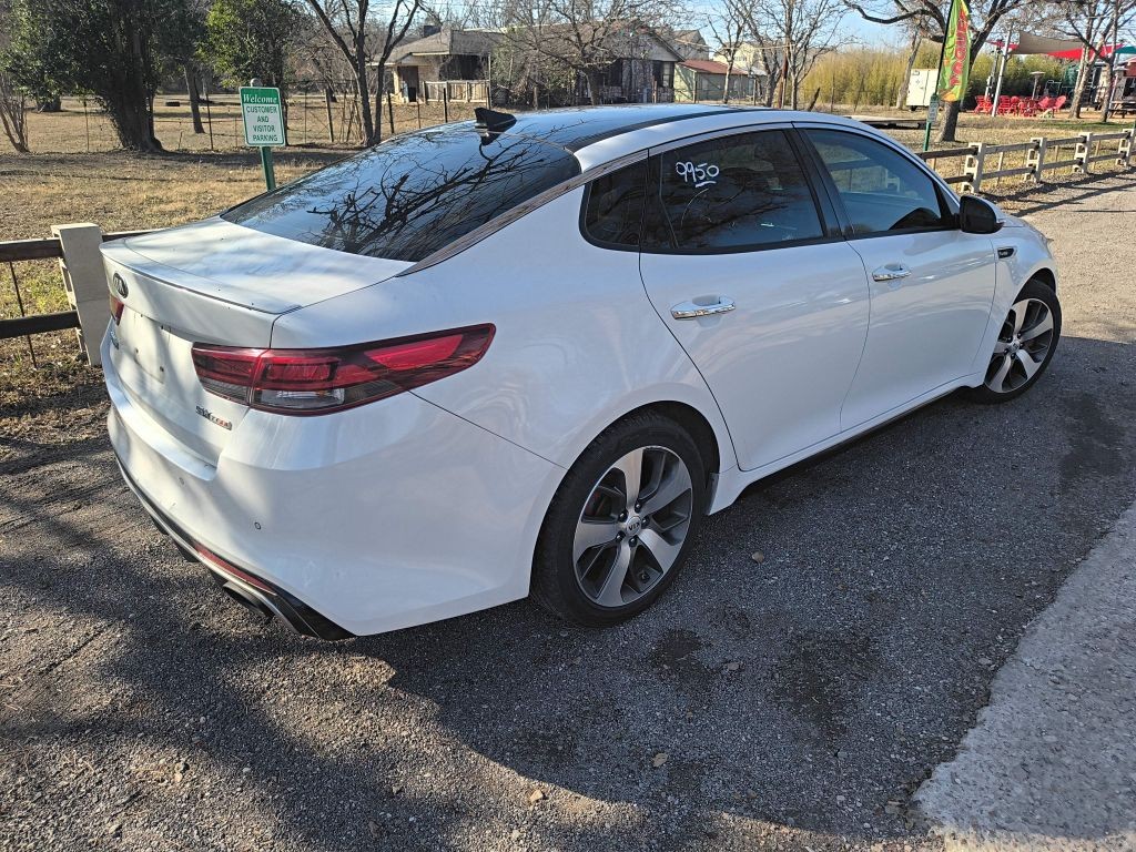 Kia Optima Vehicle Full-screen Gallery Image 04