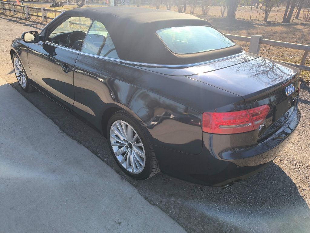 Audi A5 Vehicle Full-screen Gallery Image 03