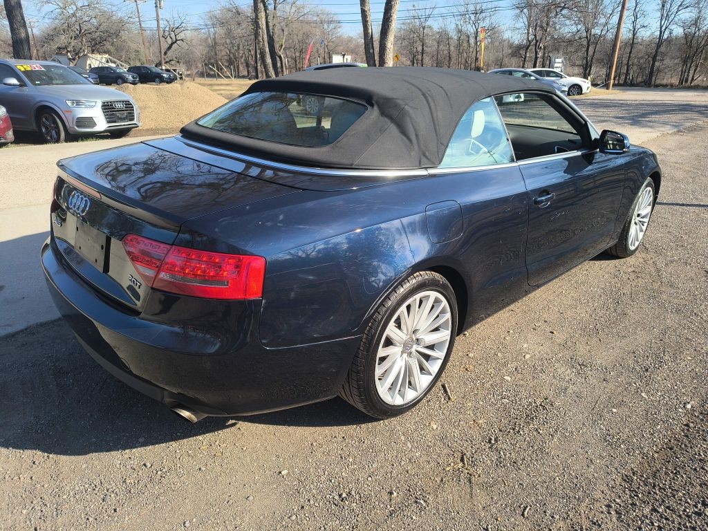 Audi A5 Vehicle Full-screen Gallery Image 04