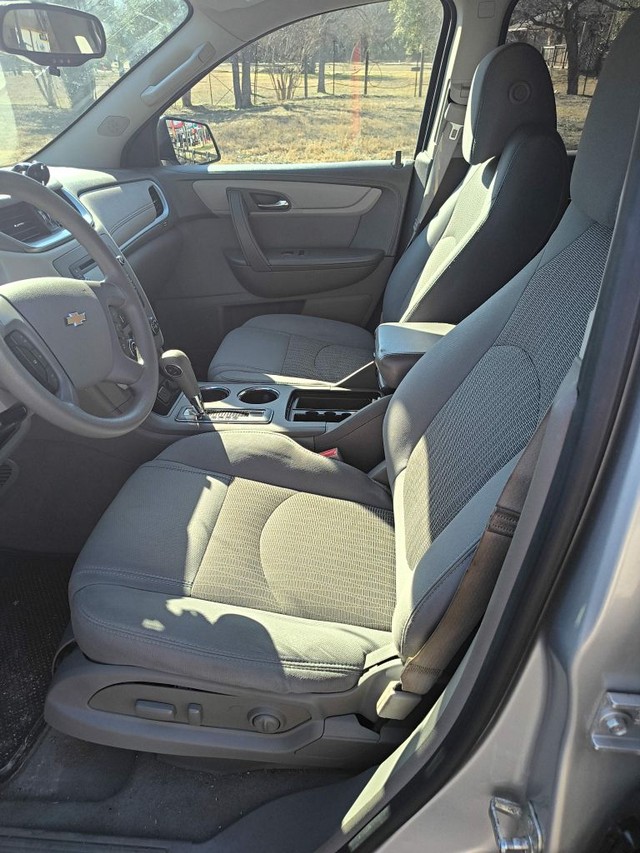 Chevrolet Traverse Vehicle Full-screen Gallery Image 05