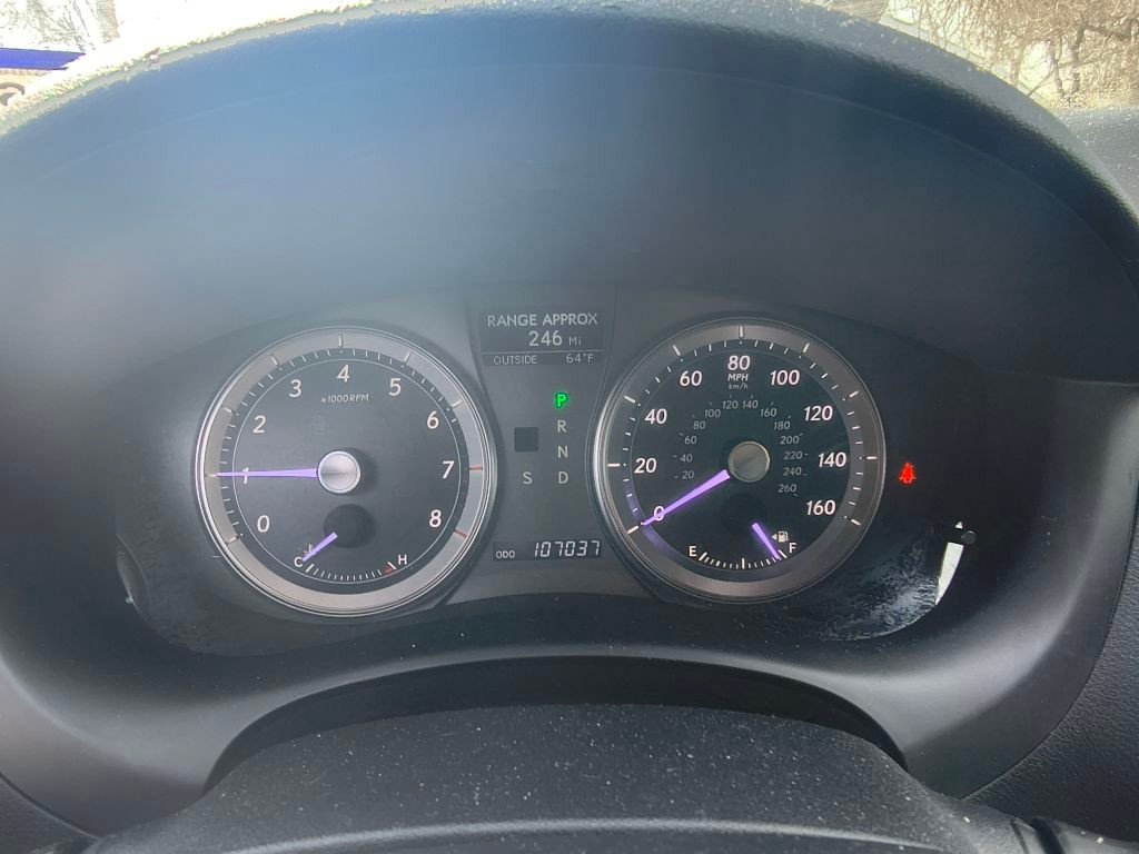 Lexus ES 350 Vehicle Full-screen Gallery Image 08