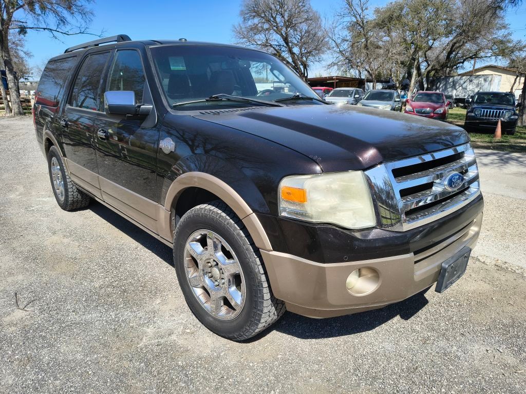 Ford Expedition EL Vehicle Full-screen Gallery Image 02