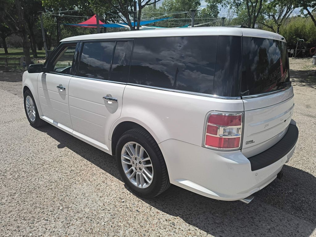 Ford Flex Vehicle Full-screen Gallery Image 04